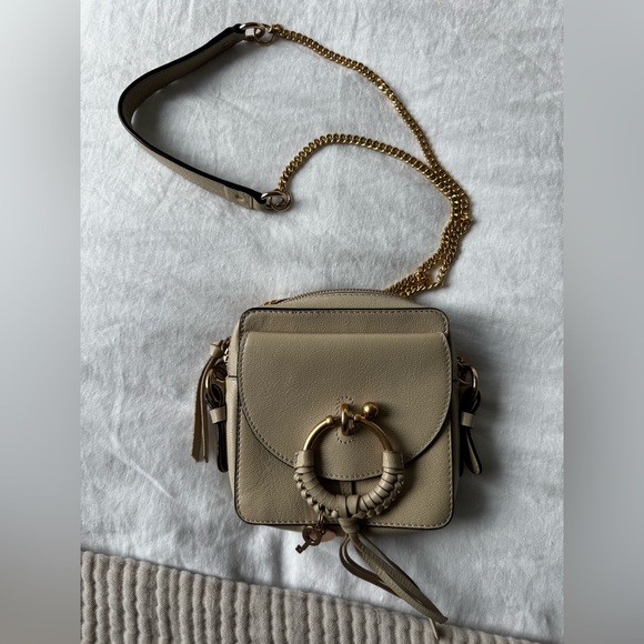 See By Chloé Cream Leather Crossbody Bag with Gold Hardware - Picture 2 of 7